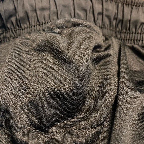 Women’s Nike Dri-Fit athletic shorts – size large - Picture 6 of 6